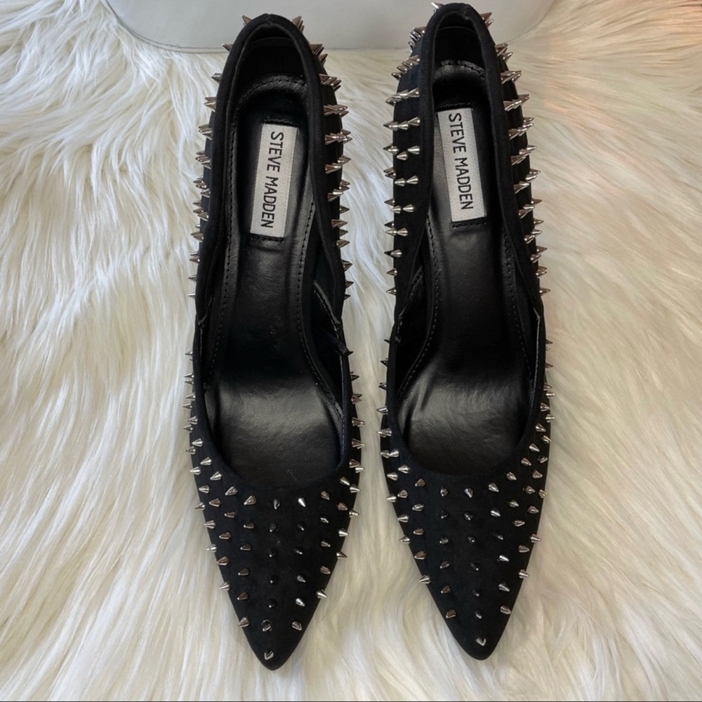 Steve Madden Black Silver Studded
Stiletto Heel Pumps • Size 7